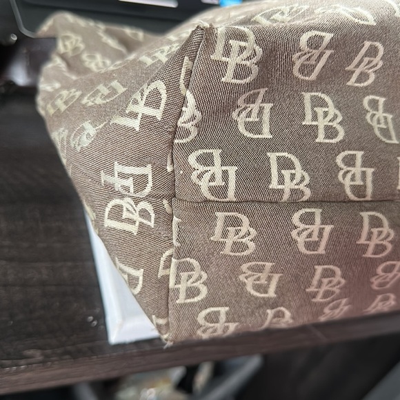 Dooney and Bourke canvas and leather bag EUC - Picture 9 of 13